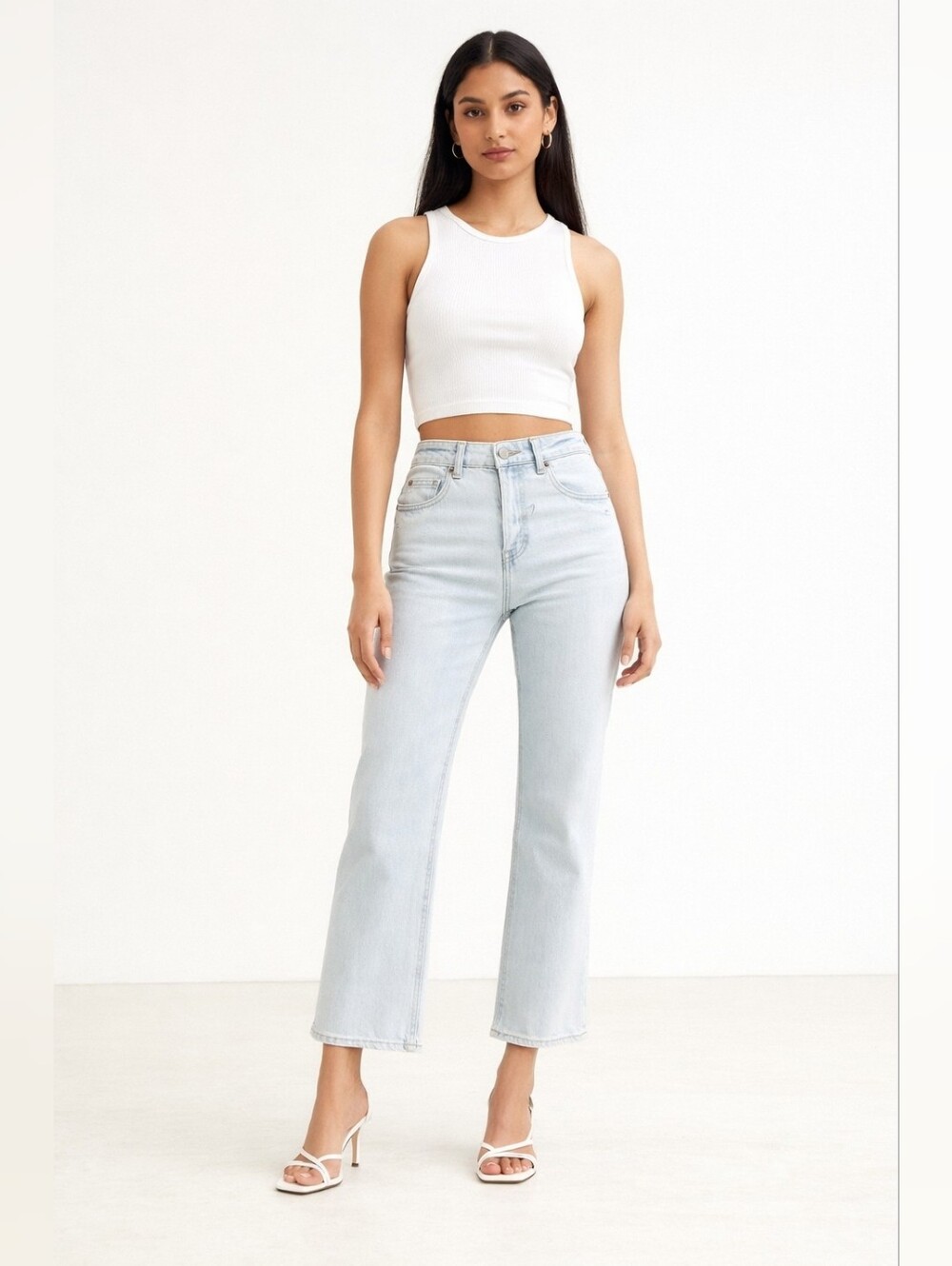 3/$25! H&M Flared High Ankle Jeans